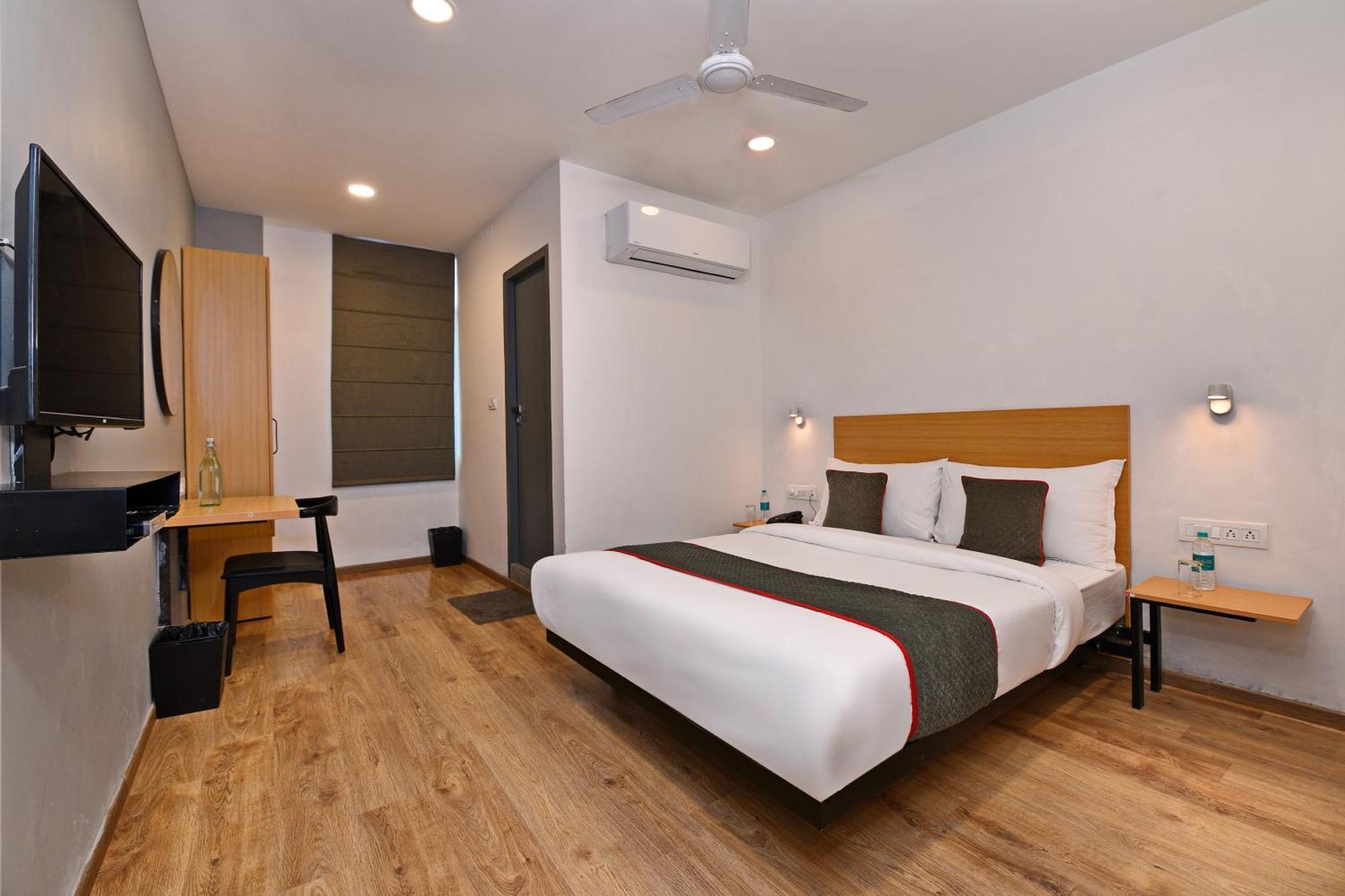 Townhouse Function Inn Near Chaudhary Charan Singh International Airport Lucknow Exterior photo