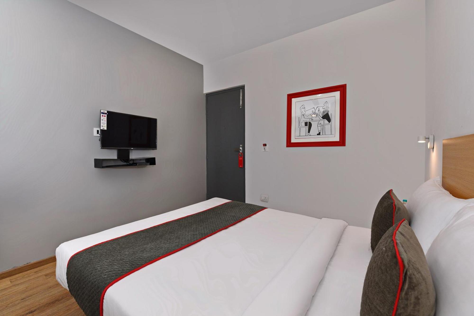 Townhouse Function Inn Near Chaudhary Charan Singh International Airport Lucknow Exterior photo